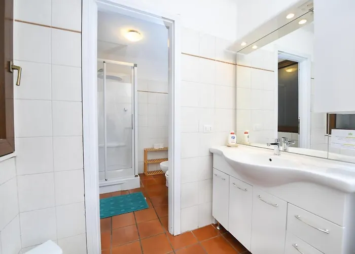 Pinetina Bed & Breakfast *