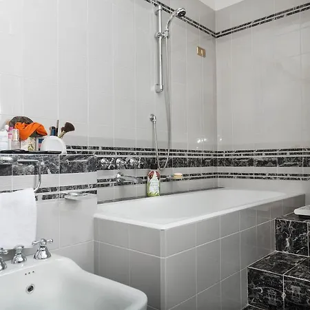 Pinetina Bed and breakfast Lasnigo