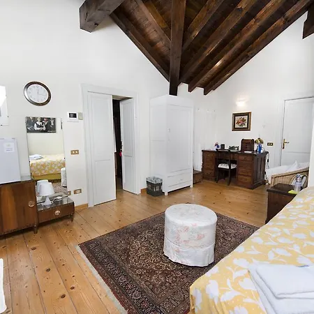 Pinetina Bed and breakfast Lasnigo